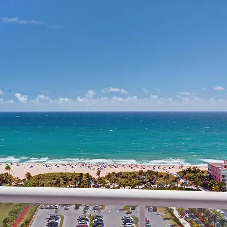 Ferienwohnung Elegant Oceanfront Penthouse With Panoramic Views